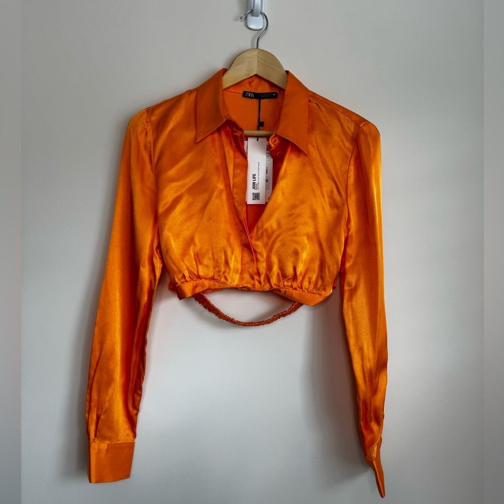 Zara Women's Orange Cropped Satin Blouse Size Medium